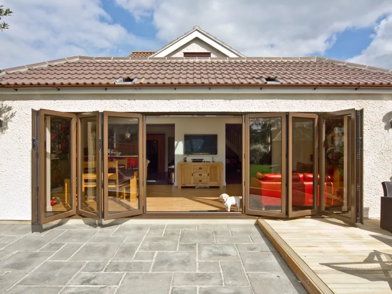 Bifold Plaistow