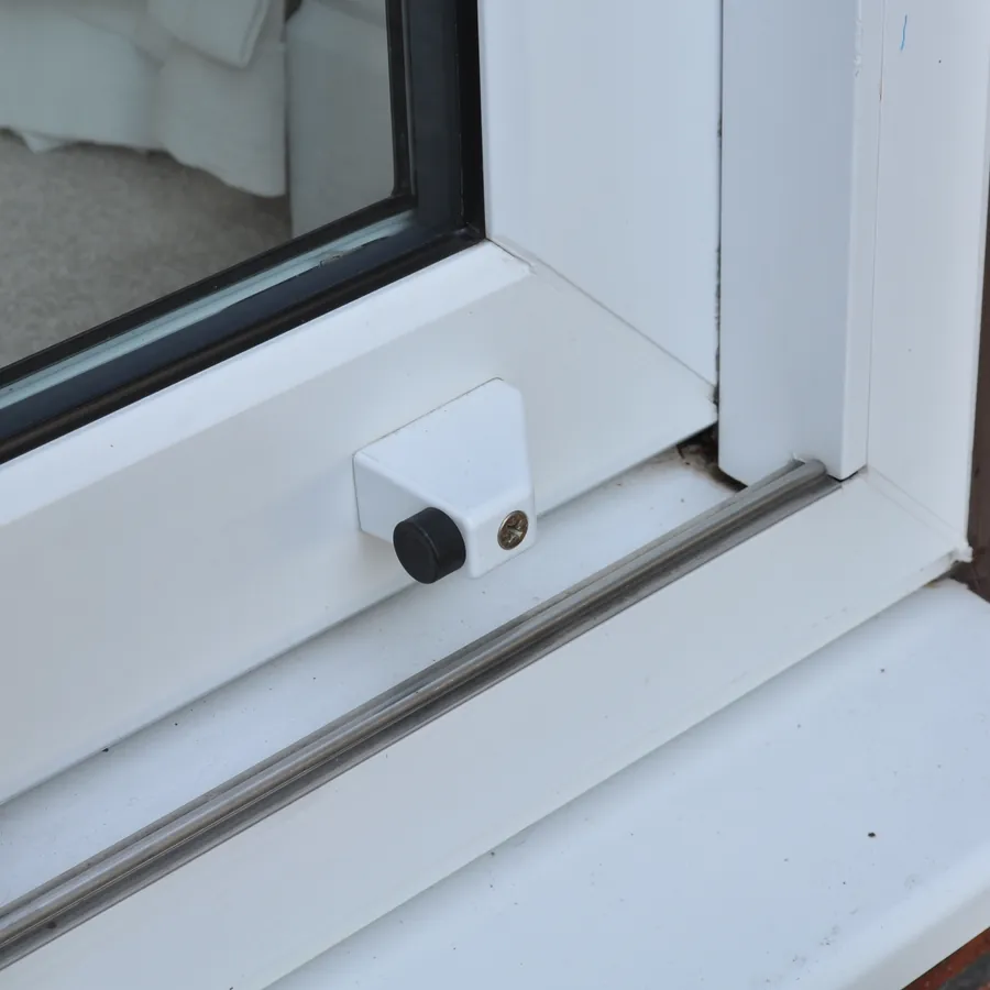 Sliding Windows — Product Plaistow